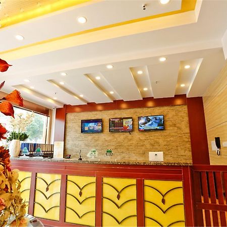 Greentree Inn Anhui Fuyang Yijing International North Door Busniess Hotel Экстерьер фото